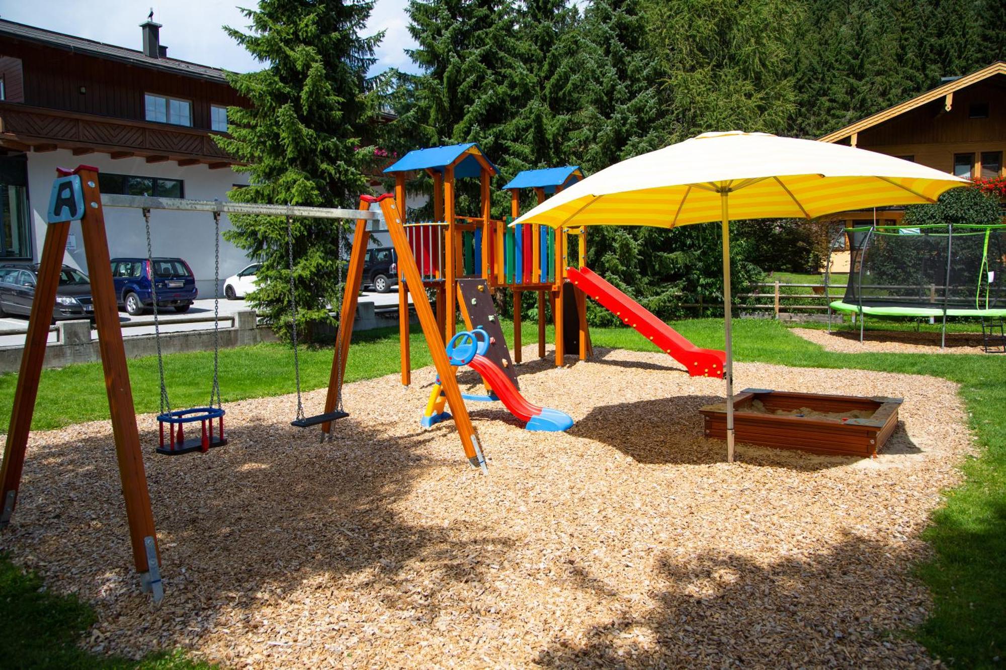 Aparthotel Hirschenau Filzmoos Exterior photo